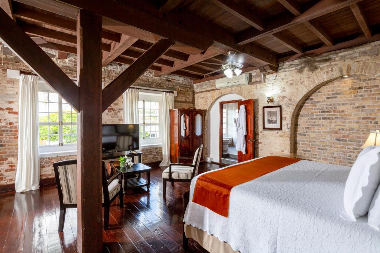 Copper And Lumber Store Hotel English Harbour Екстериор снимка