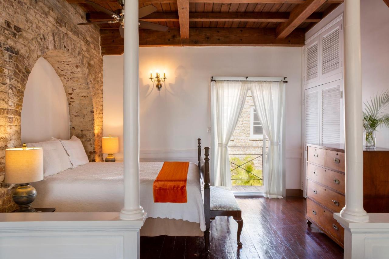 Copper And Lumber Store Hotel English Harbour Екстериор снимка
