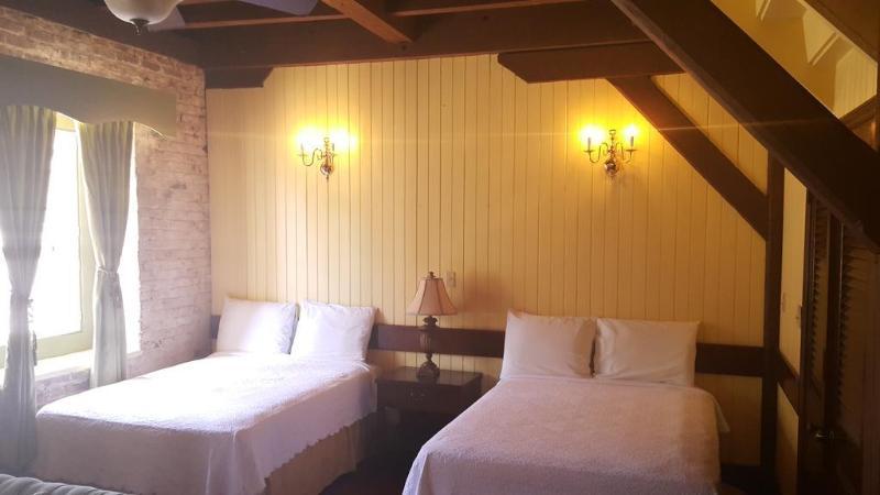 Copper And Lumber Store Hotel English Harbour Екстериор снимка