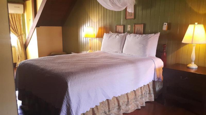 Copper And Lumber Store Hotel English Harbour Екстериор снимка