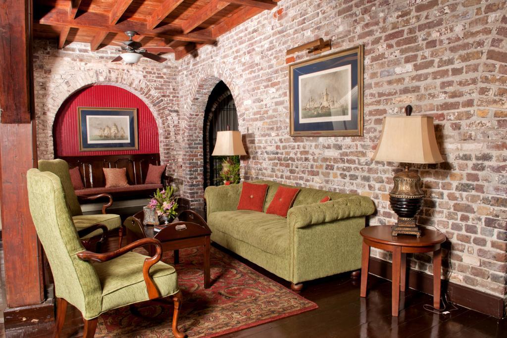 Copper And Lumber Store Hotel English Harbour Екстериор снимка
